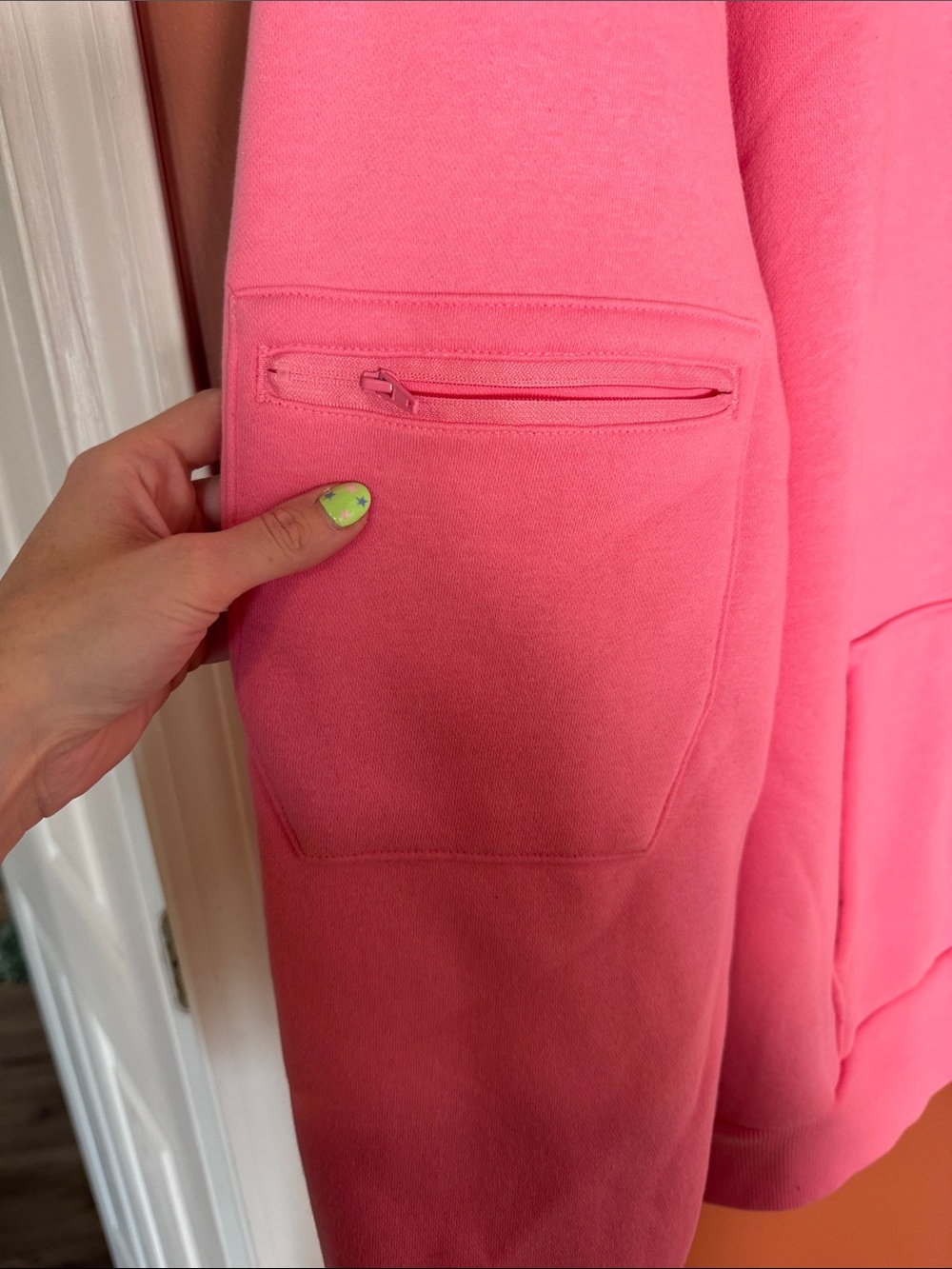 GLO Forgiven Bubblegum Pink Oversized Travel Hoodie Sweatshirt - Picture 3 of 6